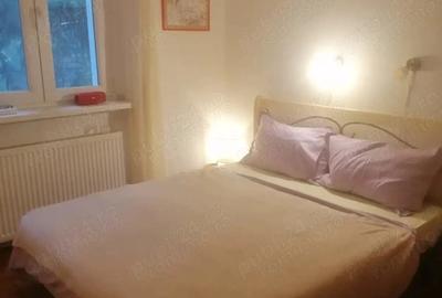 Apartament cu 3 camere decomandat, mobilat în Central - 1
