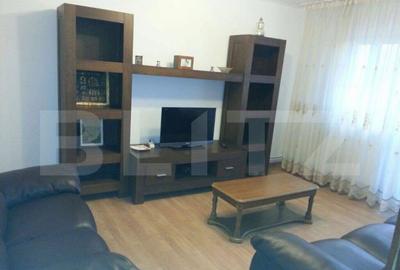 Apartament cu 4 camere decomandat în 1 Mai - 2