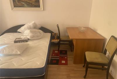 Garsoniera , zona B-dul Independentei , et 2 , 32 mp , decom - 15