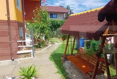 Casa individuala de vanzare zona lini?tita, teren generos 1800 mp