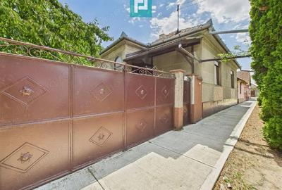 Casa, Com.Irato?u. Jud.Arad - 1