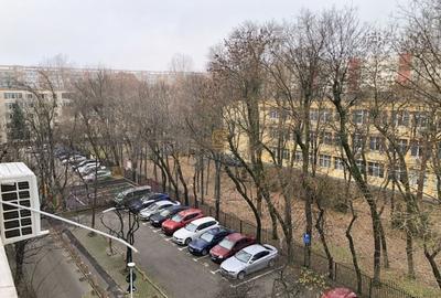 Apartament 2 camere de vânzare, 4/9, zona Obregia-Berceni, Comision 0% - 2