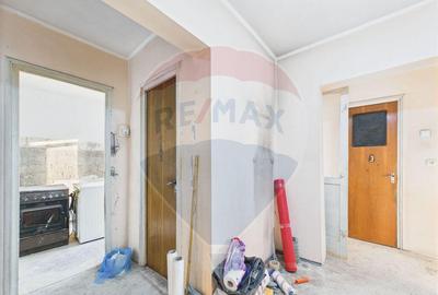 Apartament cu 3 camere in bloc reabilitat in zona Valea I... Apartament cu 3 camere in bloc reabilitat in zona Valea I... - 4