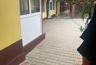 Casă cu 3 camere în Central - 1