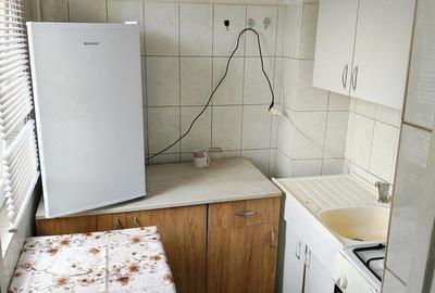 Apartament cu 2 camere semidecomandat în P-ța Doina - 5