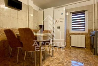 Apartament  cu 2 camere, 54mp, semidecomanda, zona Girocului