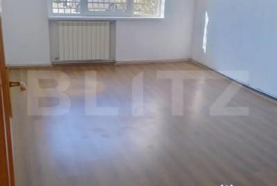 Spațiu comercial, de 87 mp, în Central - 1