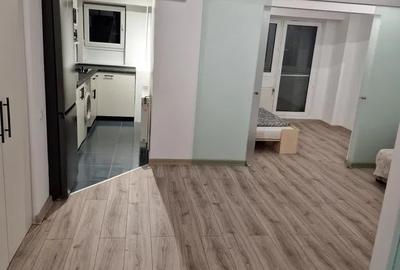 Garsonieră decomandată, mobilată în Tei - 4