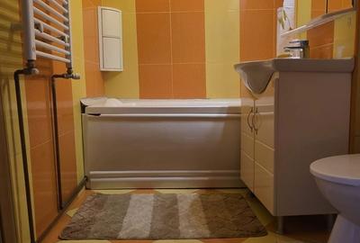 Apartament cu 3 camere decomandat în 1 Mai - 6