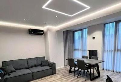 Apartament cu 3 camere decomandat în Griviței
