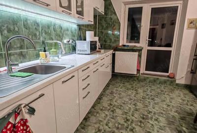 Apartament cu 2 camere semidecomandat în Frații Golești - 2