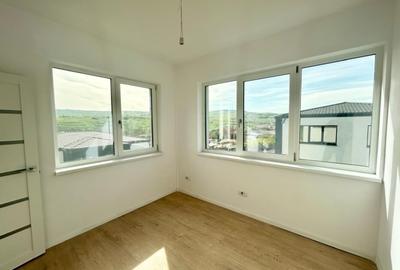 Casă individuală cu 3 camere cu Teren 250 Mp în Central - 1