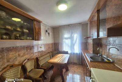 Apartament cu 3 camere în Central - 10