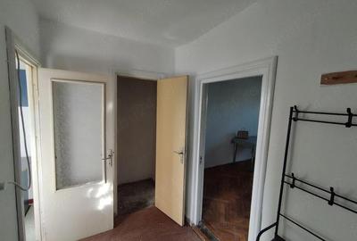 Garsonieră decomandată în Central - 5