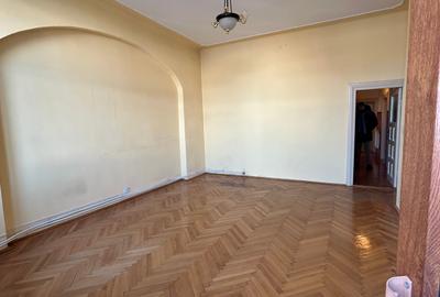 Apartament cu 4 camere semidecomandat în Calea Călărașilor - 14