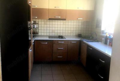 Casă cu Teren 3000 Mp în Central - 2