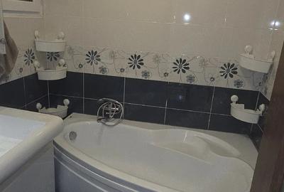 Apartament cu 3 camere decomandat în Sebastian - 7