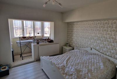 Apartament cu 4 camere decomandat în Est - 3