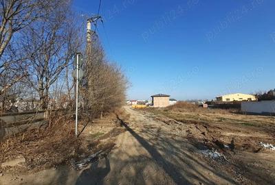 Teren de 1800 mp, în Palazu Mare