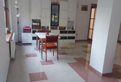 Casă cu 7 camere cu Canalizare în Snagov - 13