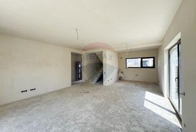 Casa semifinisata in Dezmir - Spatiu, liniste, acces rapid catre oras - 8