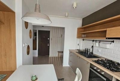 APARTAMENT 2 CAMERE 60 MP 6X8 BL 2001 MONOLIT STRADAL MOBILAT  METROU 5-7MINUTE - 9