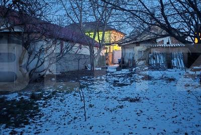 Casă individuală cu 2 camere cu Teren 327 Mp în 1 Mai - 1