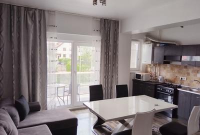 Apartament 2 camere decomandat-plaja Azimuth-Parcare inclusa