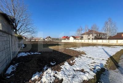 Teren de 1000 mp, în Central