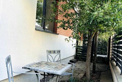 Apartament cu 2 camere decomandat, mobilat în Torontalului