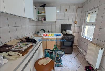 Casă cu 3 camere cu Garaj în Andronache - 18