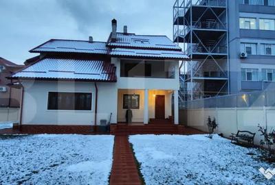 Casă cu 6 camere cu Teren 1178 Mp în Cetate - 16