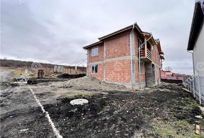 Casa Duplex cu 5 camere si teren de 255 mp situata in Cisnadie - 9