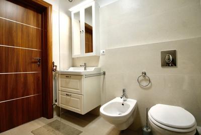 Apartament cu 3 camere semidecomandat, mobilat în Unirii - 10