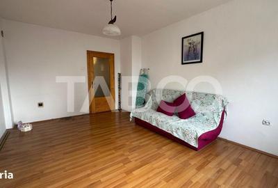 Apartament cu 3 camere decomandat în Turnișor - 11