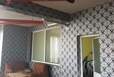 Spațiu comercial, de 160 mp, în Central - 8