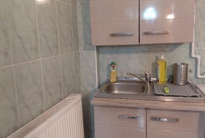 Inchiriez apartament  de 2 camere la  Pta Ch de Gaulle - 12