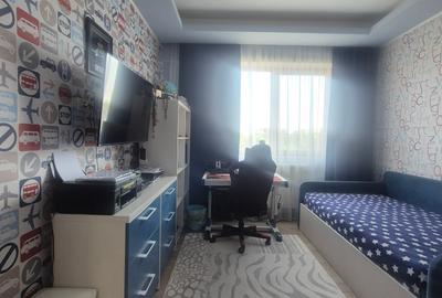 3 Camere, Decomandat, 99 Mp, Imbunatatiri de Lux - 11