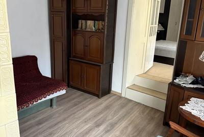 Casă cu 4 camere în Central - 2