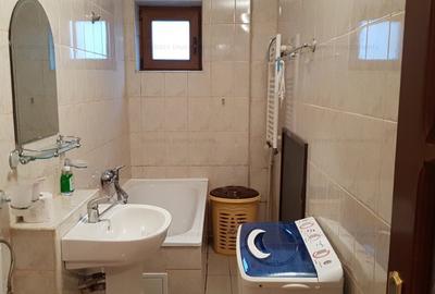 Garsoniera mobilata, cu CT, la parter, pe Republicii - Rodica - 21