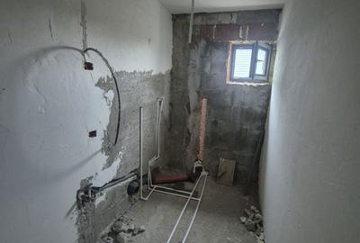 Casă cu 3 camere cu Teren 250 Mp în Moara