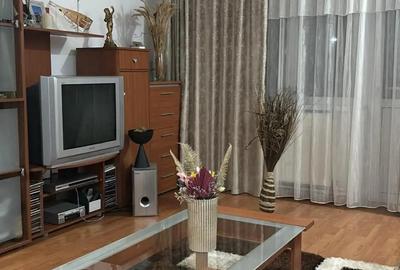 Apartament 3 camere de vanzare - 2
