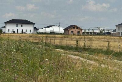 Teren de 500 mp, în Cihei