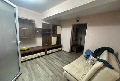 Garsonieră decomandată în Central - 2