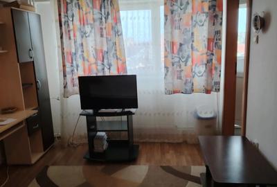 Proprietar, inchiriez apartament cu o camera Calea Aradului - 5