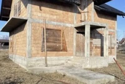 Casa / Vila Zona Tisauti - 4