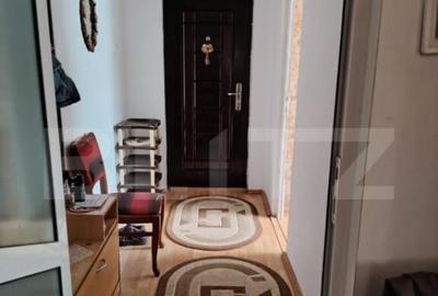 Apartament cu 2 camere semidecomandat, mobilat în Micro 4 - 10