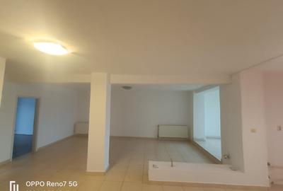 Apartament de vanzare 4 camere - living și 3 dormitoare - 2