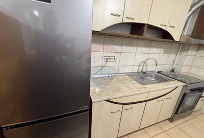 Apartament spatios de vanzare 2 camere EROILOR . VOLUNTARI A3 - 16
