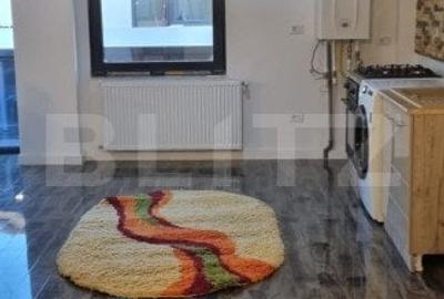 Apartament 3 camere, 105 mp, lux, terasa si piscina, loc gratar, zona 1 Mai - 10